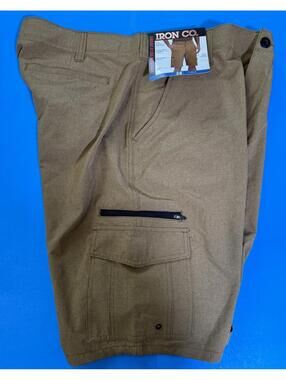 Iron Co. Men's Stretch Tech Cargo Short Size 38 Knee Length Tan NWT! NEW!